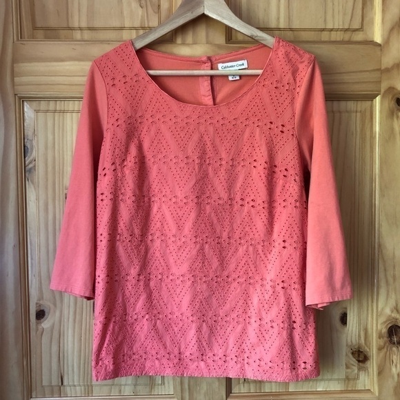 Coldwater Creek eyelet front button back top size M - Picture 2 of 11